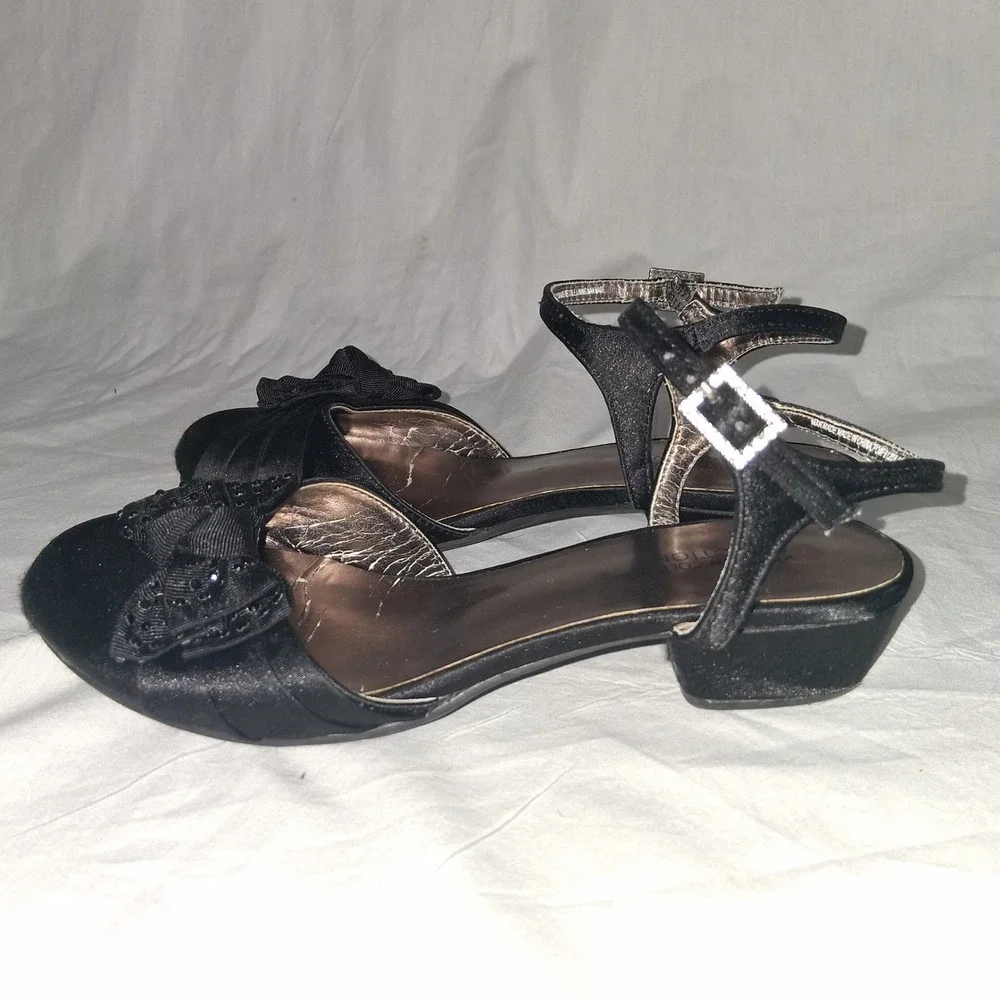 Kenneth Cole Reaction Girls Black Satin Bow Dress Sandals Rhinestone Buckle Sz 2